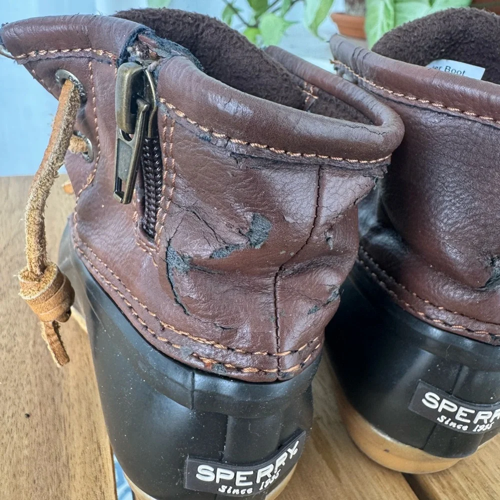Sperry Saltwater Duck Boots Girls 7 Brown Black Waterproof Lace Up Winter Rain